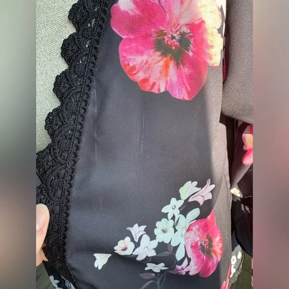 Womens Kimono Cardigan Floral Print Chiffon Beach Cover Ups
Lace Trim Top - Picture 5 of 10